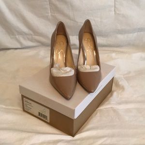 Jessica Simpson nude pumps